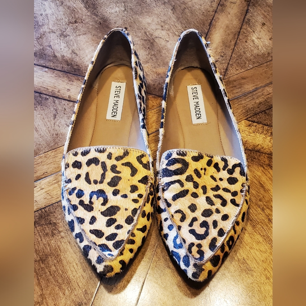 Steve Madden leopard print calf hair pointy toe flat. Sz 8